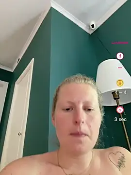 Snapshot of Girlnina-1995 chatting on June 11, 2:14 pm Girlnina-1995 online show from June 11, 2:14 pm