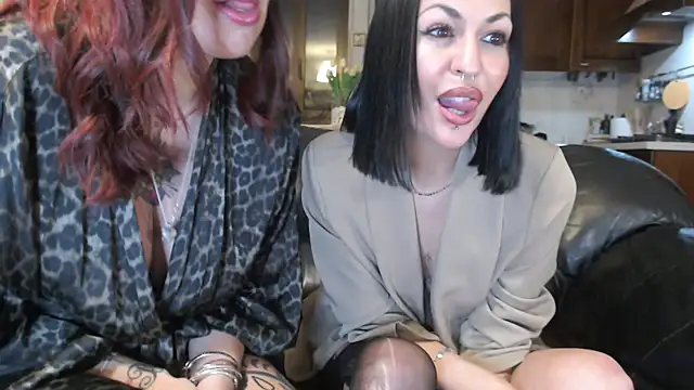 Snapshot of Masha_Real_84 chatting on January 15, 8:26 pm Masha Real 84 online show from January 15, 8:26 pm