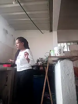 Bigassmommy x online show from February 9, 8:07 pm