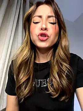 abby1nicolette online show from November 15, 5:00 am