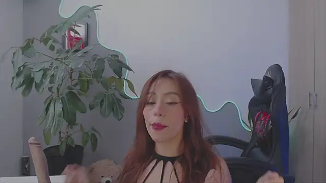 LauPolett online show from April 12, 9:51 pm