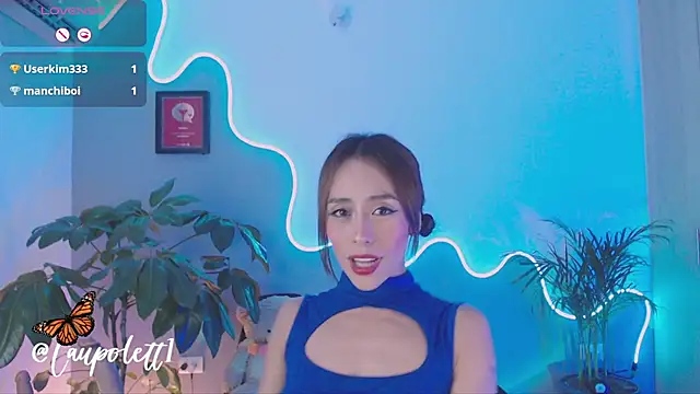 Snapshot of LauPolett chatting on February 1, 1:44 am LauPolett online show from February 1, 1:44 am