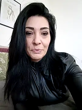 Snapshot of AryaSummersReal chatting on March 16, 8:32 am AryaSummersReal online show from March 16, 8:32 am
