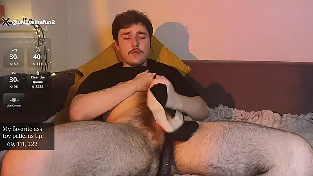 Snapshot of marksibul chatting on November 19, 4:23 am marksibul online show from November 19, 4:23 am