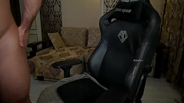 mike0xx online show from March 16, 7:23 am