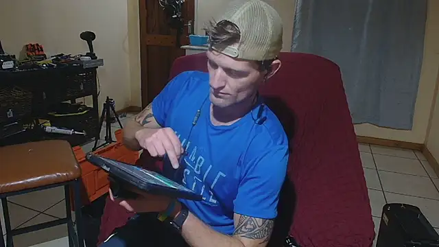the-billy-blue online show from April 25, 11:02 pm