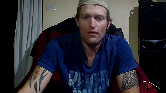 Snapshot of the-billy-blue chatting on June 16, 11:49 pm the-billy-blue online show from June 16, 11:49 pm
