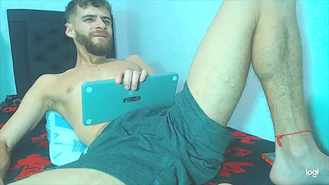 Snapshot of maihton_xx chatting on February 27, 4:02 am maihton xx online show from February 27, 4:02 am