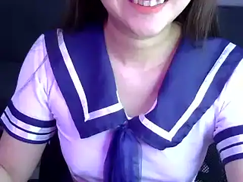 Snapshot of Bee_2k chatting on November 14, 4:49 am Bee 2k online show from November 14, 4:49 am