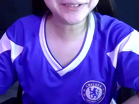 Snapshot of Bee_2k chatting on October 30, 4:33 am Bee 2k online show from October 30, 4:33 am