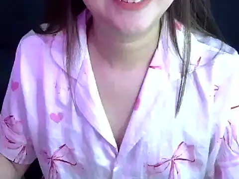 Snapshot of Bee_2k chatting on November 16, 4:50 am Bee 2k online show from November 16, 4:50 am