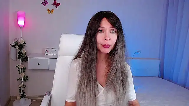 Snapshot of wendifoste chatting on November 7, 6:45 pm wendifoste online show from November 7, 6:45 pm