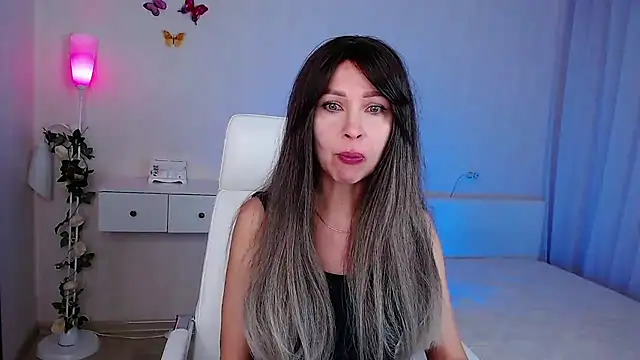 Snapshot of wendifoste chatting on November 24, 7:03 pm wendifoste online show from November 24, 7:03 pm