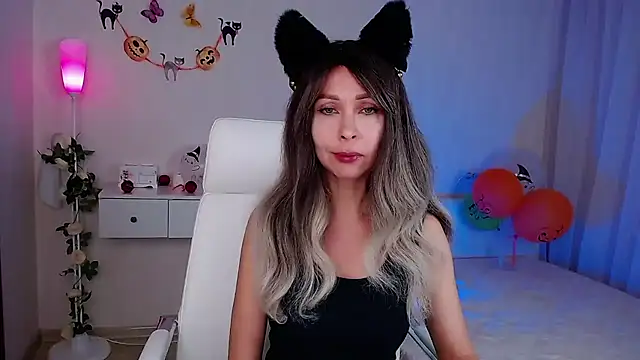 Snapshot of wendifoste chatting on November 4, 5:50 pm wendifoste online show from November 4, 5:50 pm