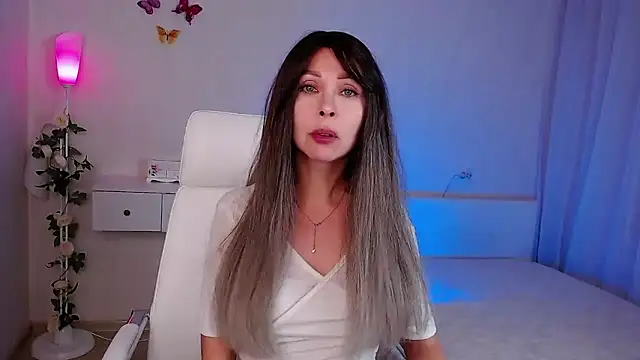 Snapshot of wendifoste chatting on December 17, 6:46 pm wendifoste online show from December 17, 6:46 pm