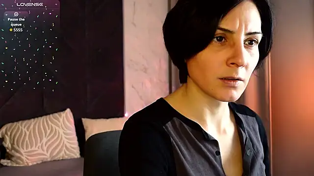 LorenDaze online show from March 17, 6:27 am