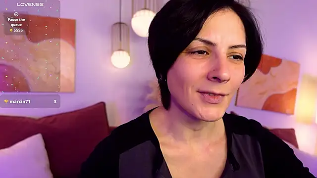 LorenDaze online show from January 12, 7:59 am