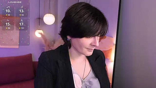 Snapshot of LorenDaze chatting on June 19, 2:12 pm LorenDaze online show from June 19, 2:12 pm