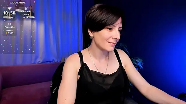 Snapshot of LorenDaze chatting on July 11, 1:55 pm LorenDaze online show from July 11, 1:55 pm