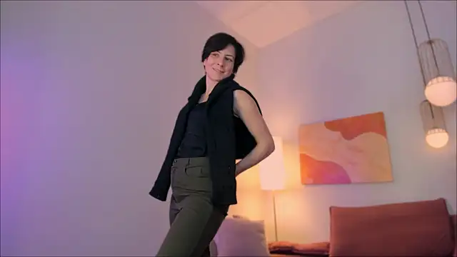 Snapshot of LorenDaze chatting on December 2, 1:57 pm LorenDaze online show from December 2, 1:57 pm