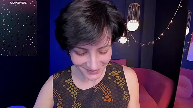 Snapshot of LorenDaze chatting on February 22, 2:08 pm LorenDaze online show from February 22, 2:08 pm
