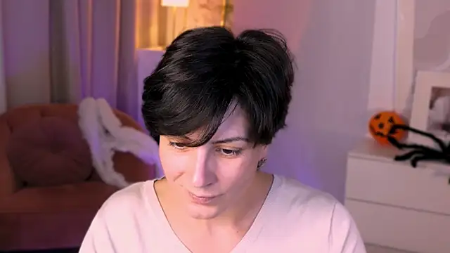 Snapshot of LorenDaze chatting on November 4, 2:21 pm LorenDaze online show from November 4, 2:21 pm