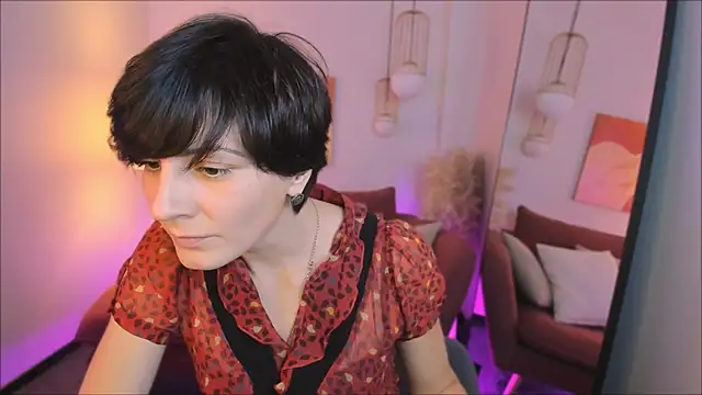 Snapshot of LorenDaze chatting on November 11, 2:34 pm LorenDaze online show from November 11, 2:34 pm