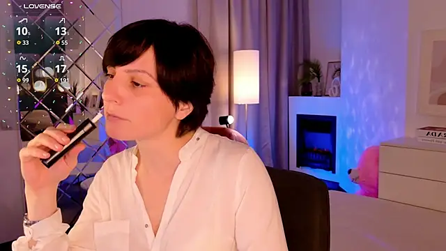 LorenDaze online show from May 13, 6:09 am