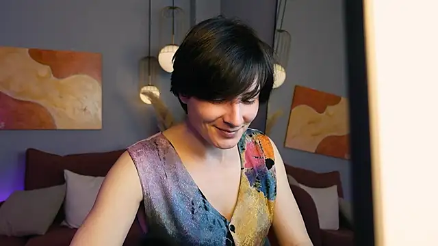 LorenDaze online show from May 19, 7:15 am