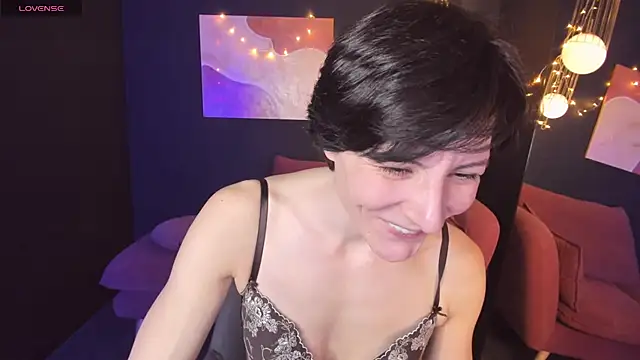 Snapshot of LorenDaze chatting on January 22, 6:10 pm LorenDaze online show from January 22, 6:10 pm
