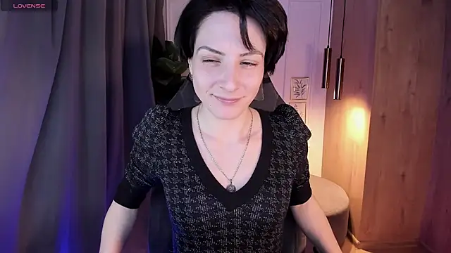 Snapshot of LorenDaze chatting on March 4, 1:49 pm LorenDaze online show from March 4, 1:49 pm