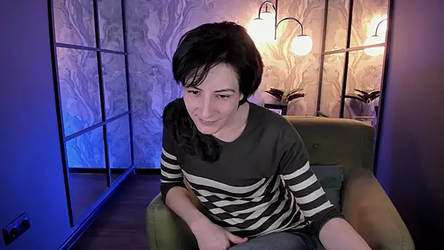 Snapshot of LorenDaze chatting on March 19, 1:51 pm LorenDaze online show from March 19, 1:51 pm