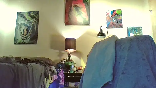 eatmeplease44 online show from October 21, 2:22 am