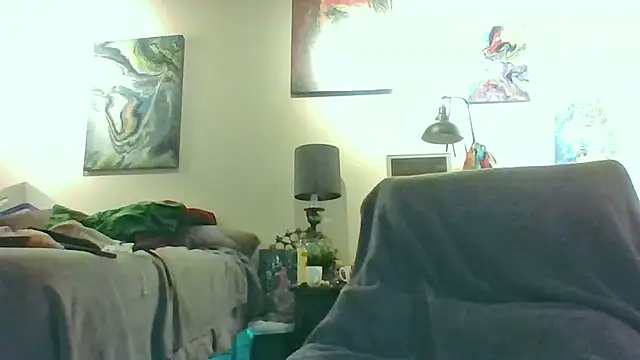 eatmeplease44 online show from September 29, 6:24 pm