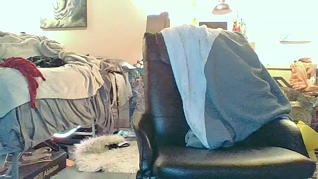 eatmeplease44 online show from November 12, 3:54 am