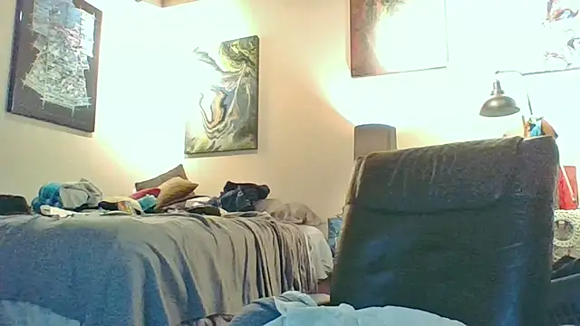 eatmeplease44 online show from November 4, 5:39 pm