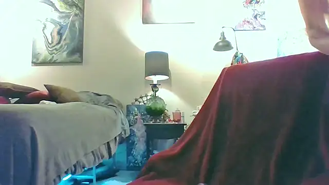 eatmeplease44 online show from October 5, 8:38 am