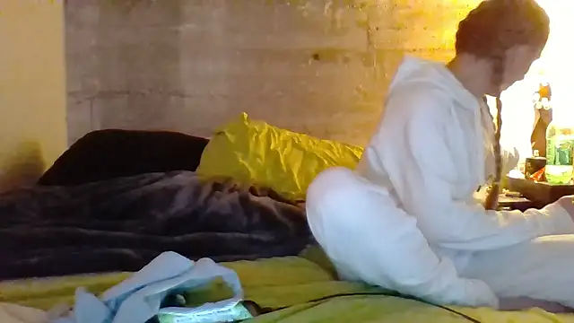 eatmeplease44 online show from January 9, 3:24 am