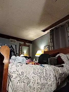 eatmeplease44 online show from October 16, 7:11 pm