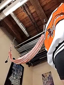 eatmeplease44 online show from March 20, 5:36 pm