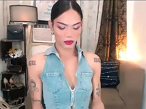 ELLIZABETHFORCUMXX online show from February 11, 1:33 pm
