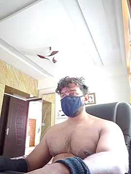 kaizercool1 online show from December 2, 6:48 am