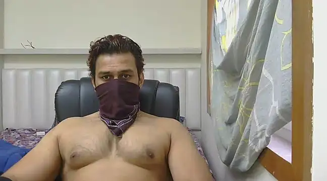 Snapshot of kaizercool1 chatting on March 7, 1:53 am kaizercool1 online show from March 7, 1:53 am