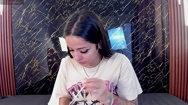 Tamara-evans online show from December 20, 6:22 pm