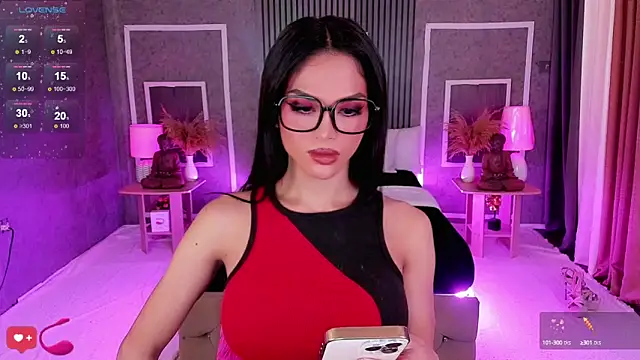 Snapshot of MsHannaSaint chatting on March 11, 8:52 am MsHannaSaint online show from March 11, 8:52 am