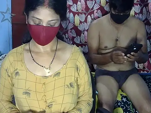 Snapshot of Indian_Horny_Wife chatting on June 21, 1:11 am Indian Horny Wife online show from June 21, 1:11 am