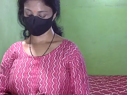 Snapshot of Indian_Horny_Wife chatting on July 13, 4:12 am Indian Horny Wife online show from July 13, 4:12 am