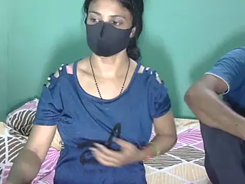 Snapshot of Indian_Horny_Wife chatting on July 18, 6:55 am Indian Horny Wife online show from July 18, 6:55 am