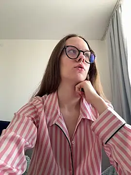 DivineBite online show from April 1, 11:55 am