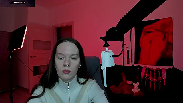 DivineBite online show from March 20, 4:19 pm